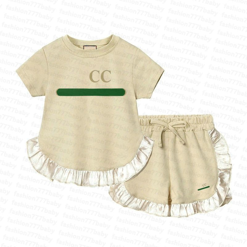 Neuer Stil Sommerdesigner Kinder Kleidung Sets T-Shirt Hosen Set Branddruck Kurzärmelige Spitze Kinder 2 Stück Baumwolle Baby Mädchen Mode Mädchen Kinderkleidung